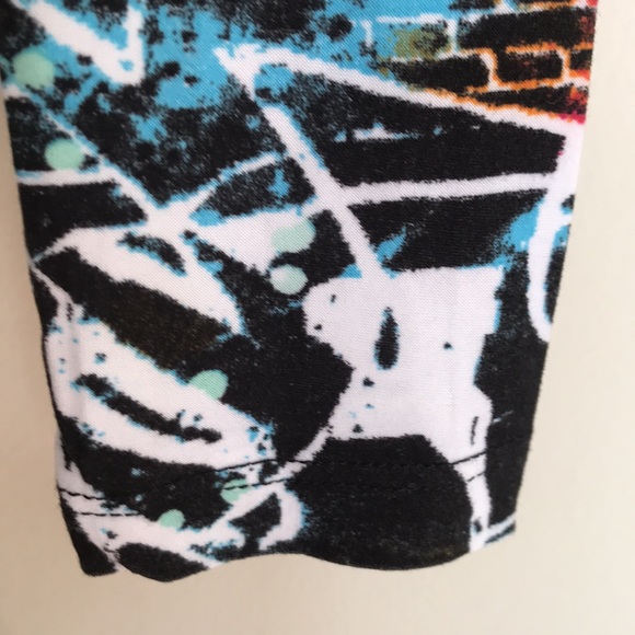 No Comment NY. LA women long sleeves high neck heart print tops. - Picture 5 of 9